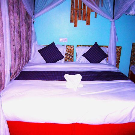 Safari Park House Bed & Breakfast Arusha Bagian luar foto