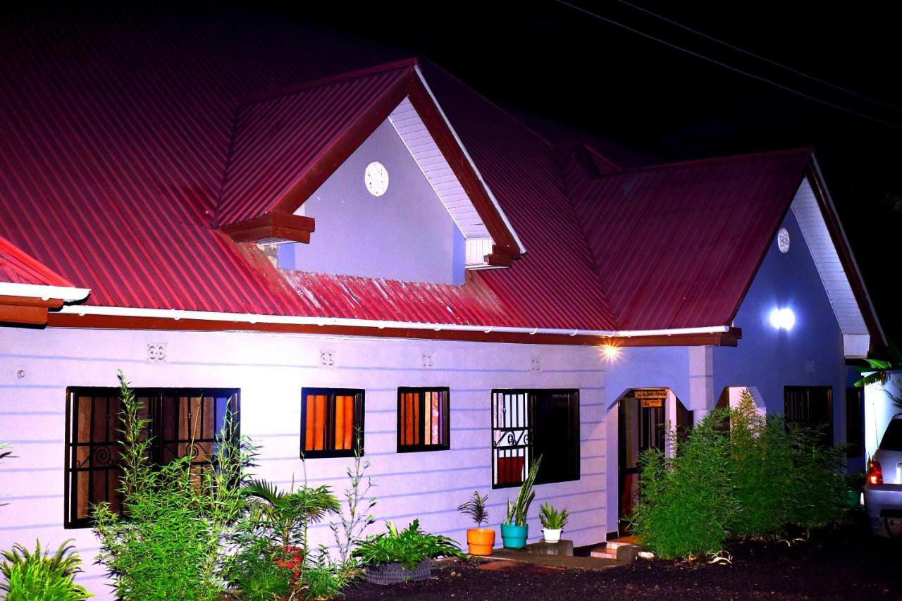 Safari Park House Bed & Breakfast Arusha Bagian luar foto