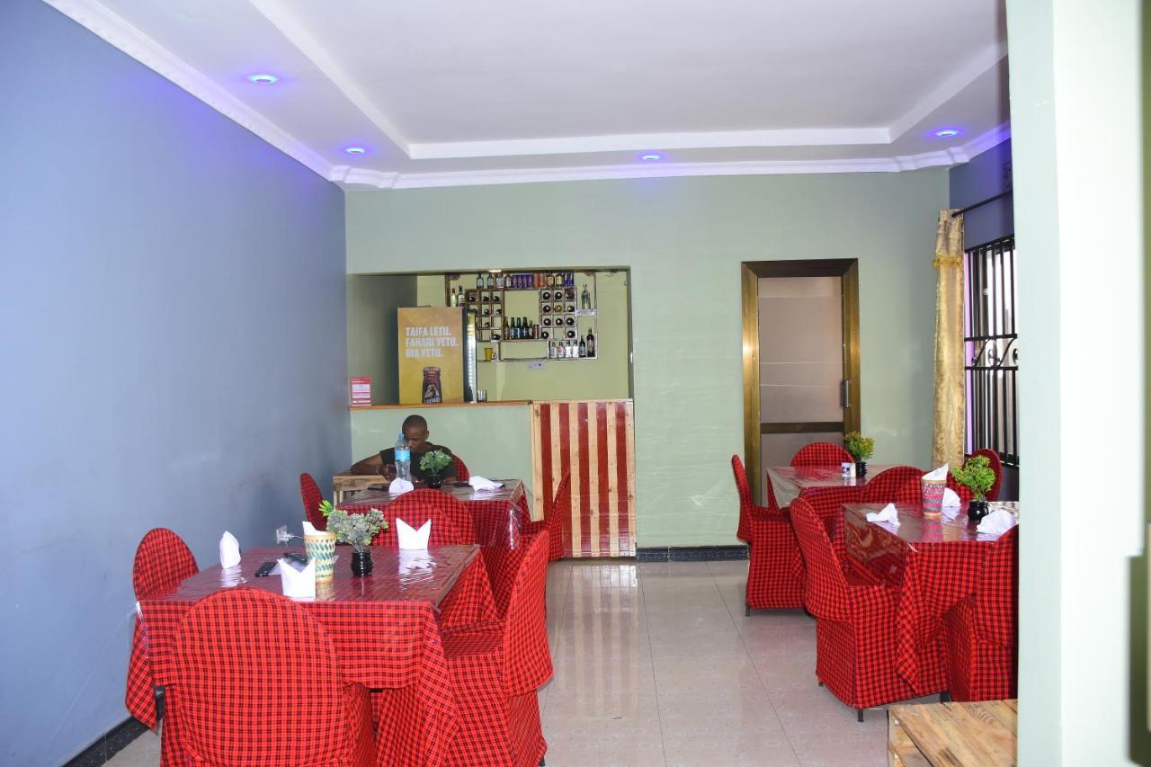 Safari Park House Bed & Breakfast Arusha Bagian luar foto