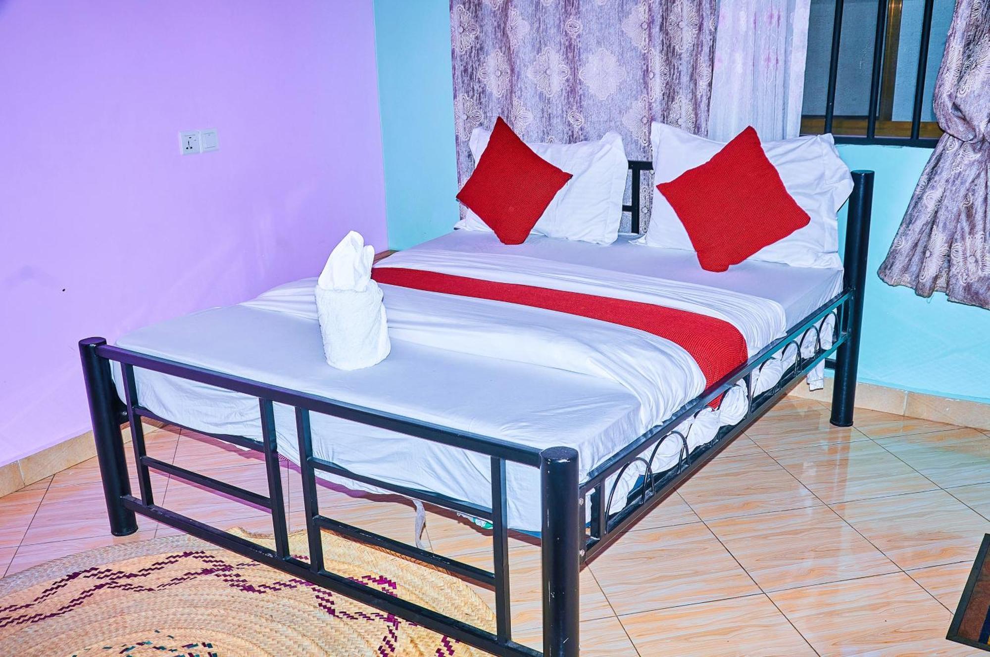 Safari Park House Bed & Breakfast Arusha Bagian luar foto