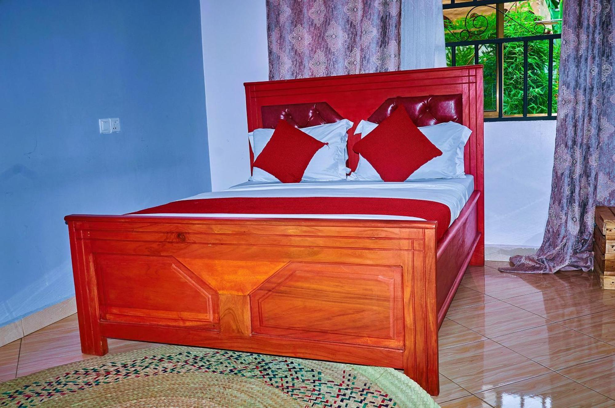 Safari Park House Bed & Breakfast Arusha Bagian luar foto