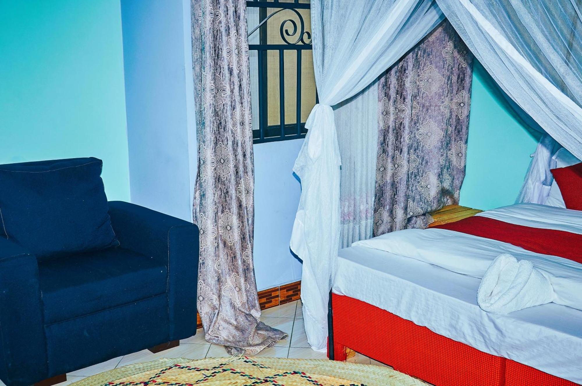 Safari Park House Bed & Breakfast Arusha Bagian luar foto