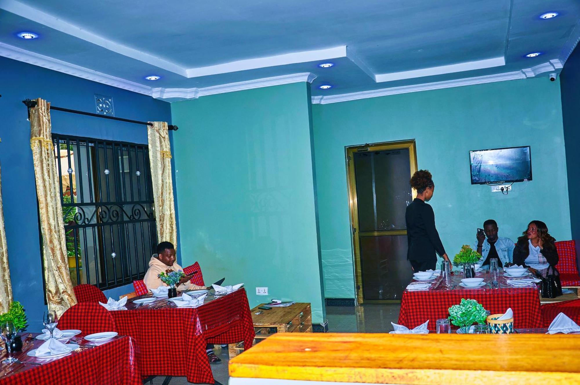 Safari Park House Bed & Breakfast Arusha Bagian luar foto