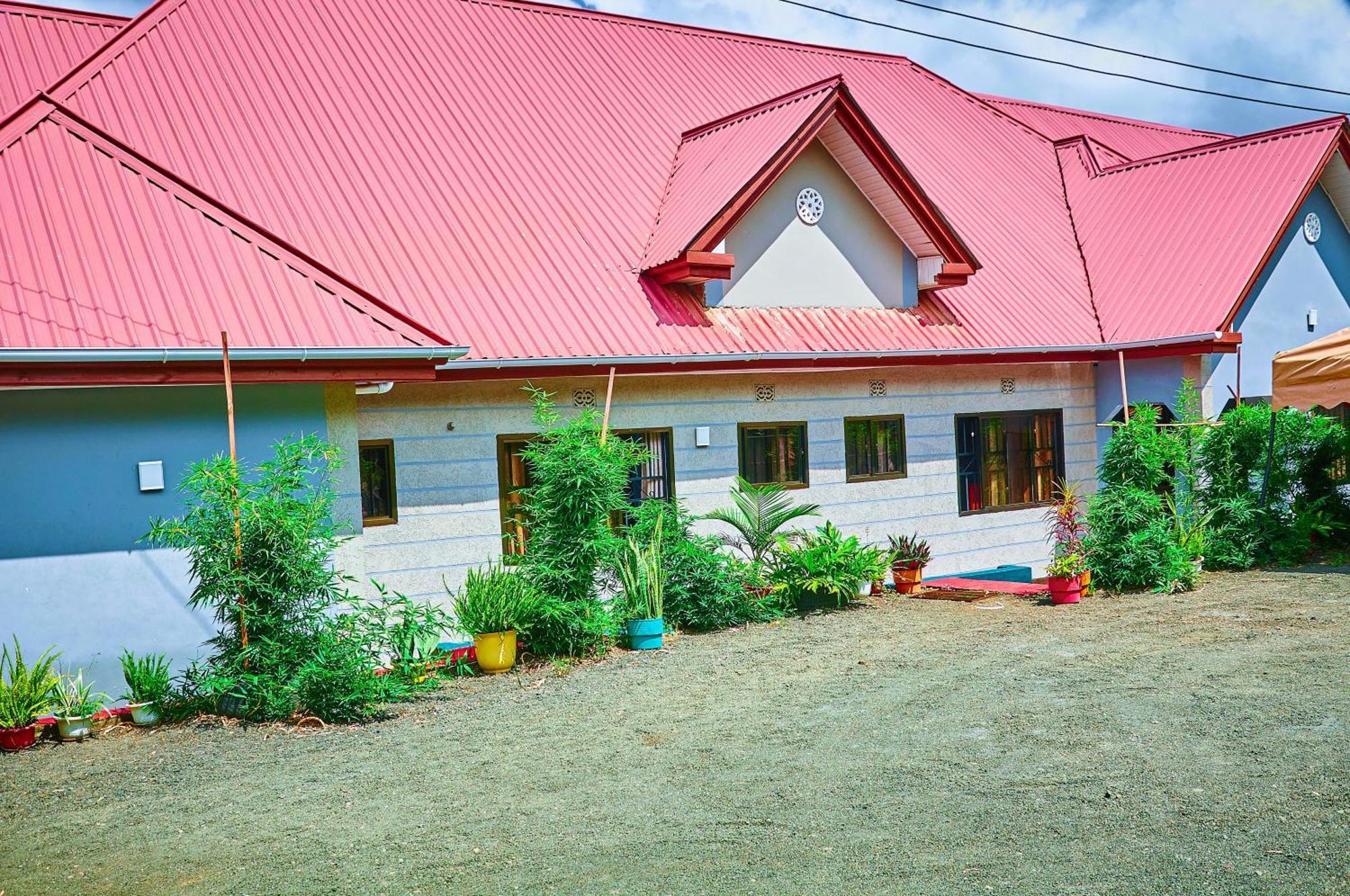 Safari Park House Bed & Breakfast Arusha Bagian luar foto