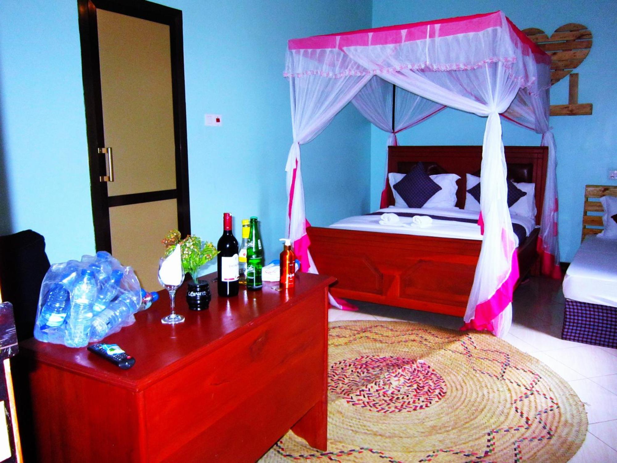 Safari Park House Bed & Breakfast Arusha Bagian luar foto