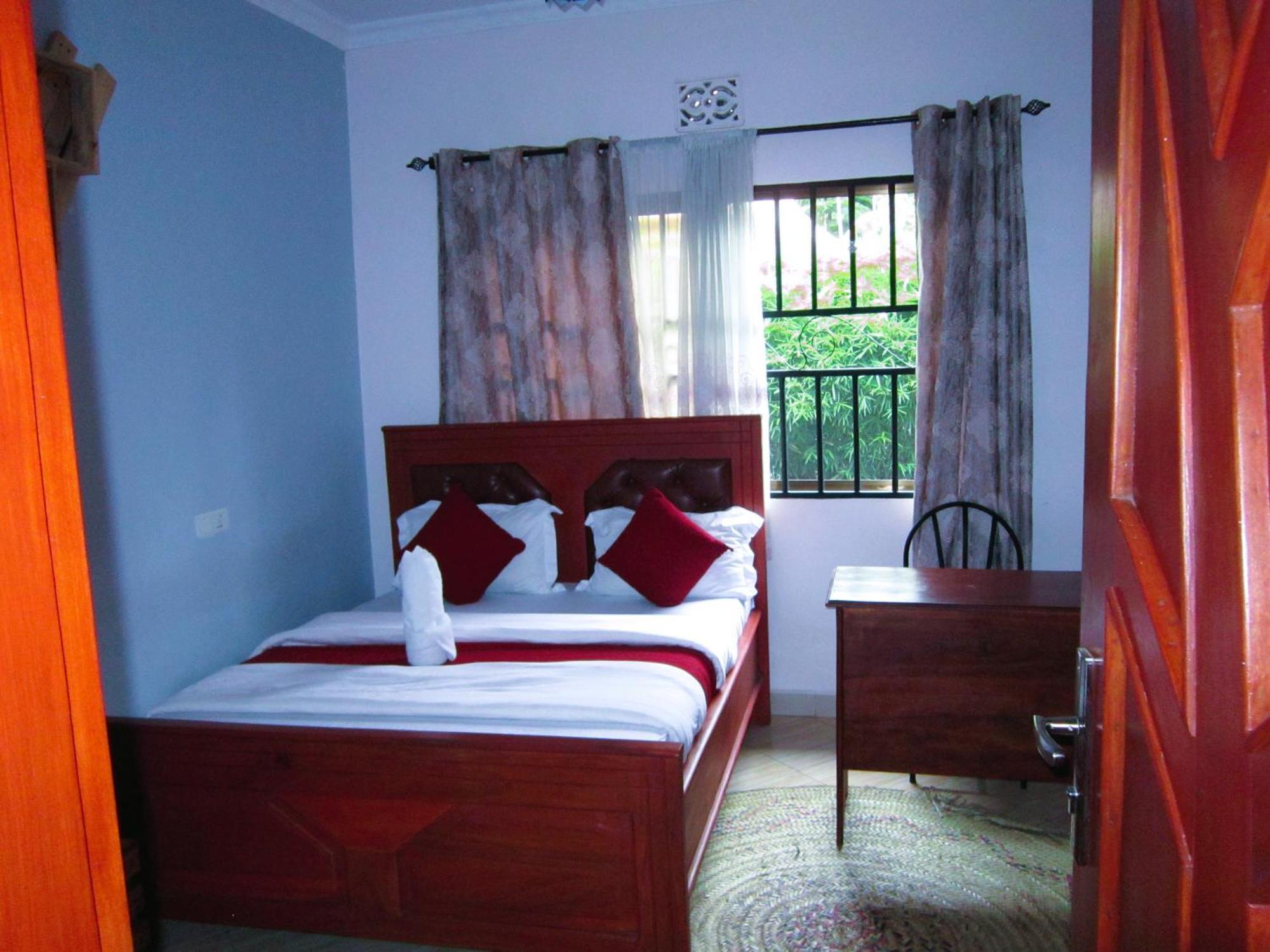 Safari Park House Bed & Breakfast Arusha Bagian luar foto