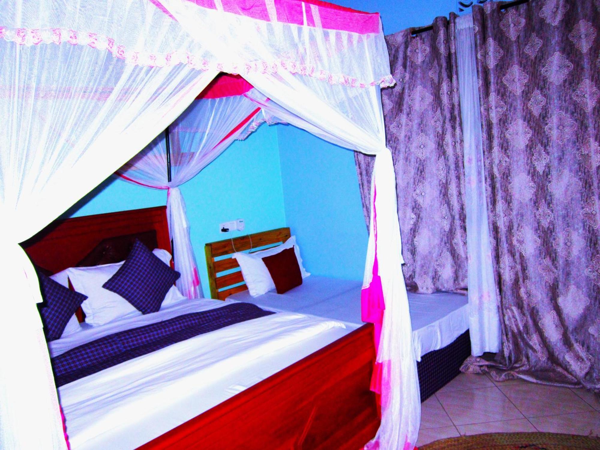Safari Park House Bed & Breakfast Arusha Bagian luar foto