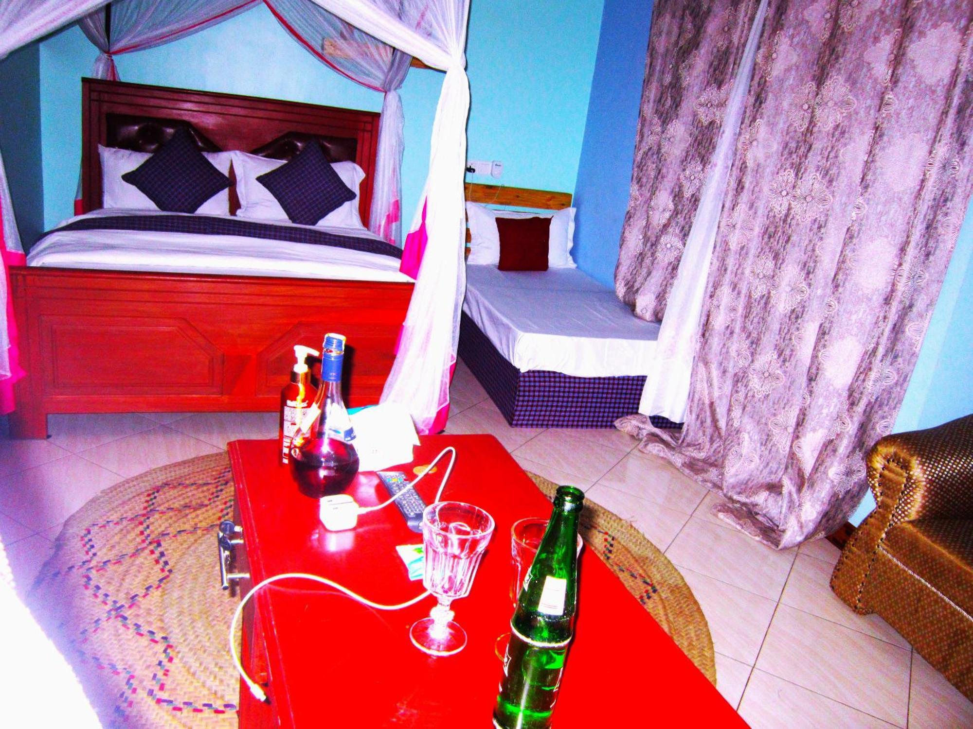 Safari Park House Bed & Breakfast Arusha Bagian luar foto
