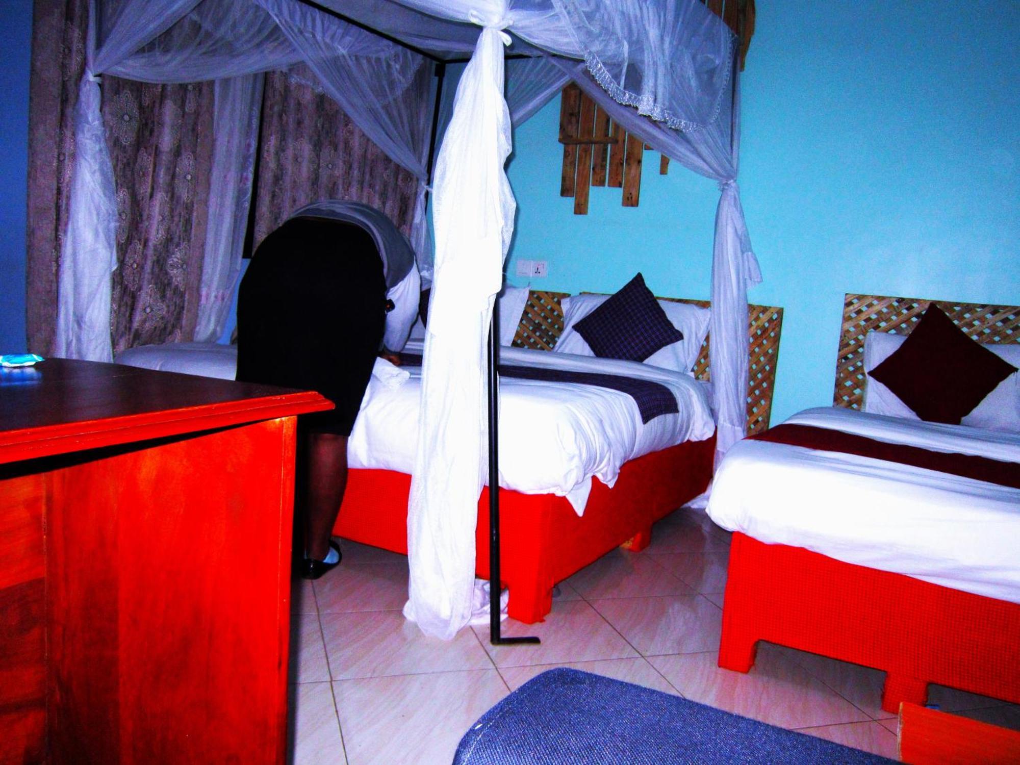 Safari Park House Bed & Breakfast Arusha Bagian luar foto